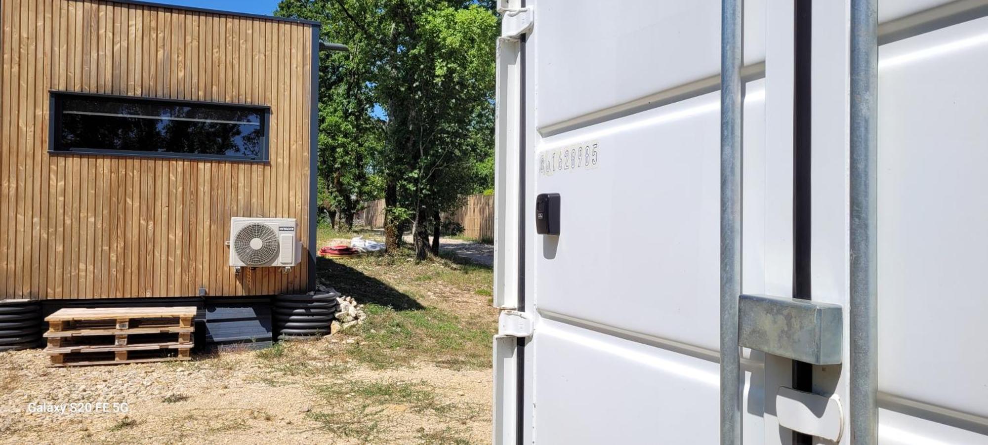 Tiny House Sud Du Lot Le Montat Exterior foto