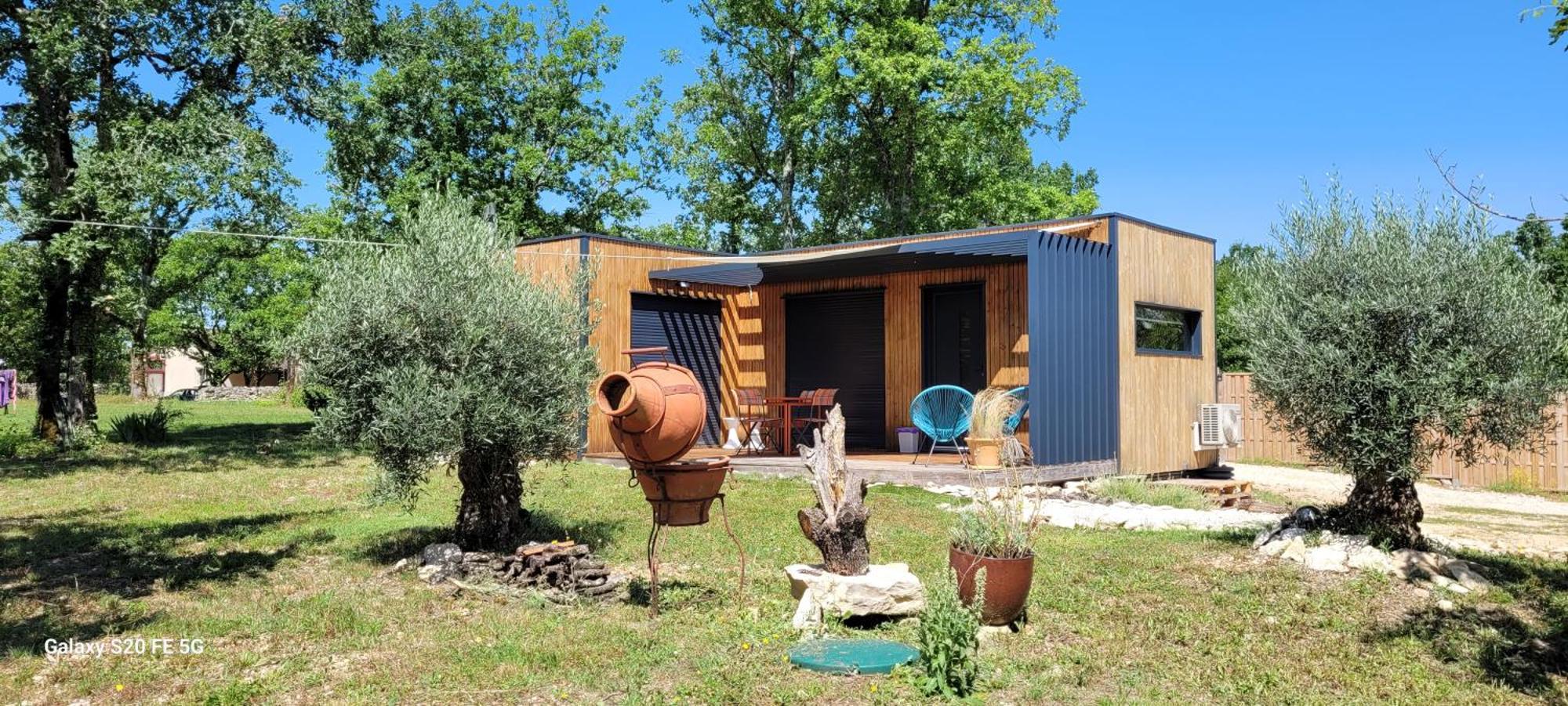 Tiny House Sud Du Lot Le Montat Exterior foto